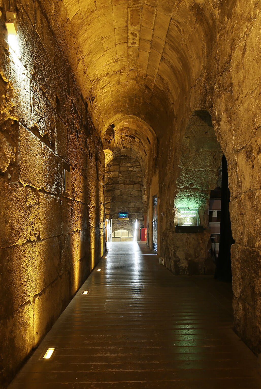 kotel tunnel tour jerusalem